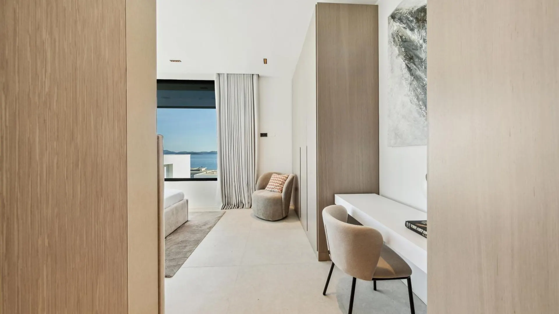 Lioqa Resort ウグリャン